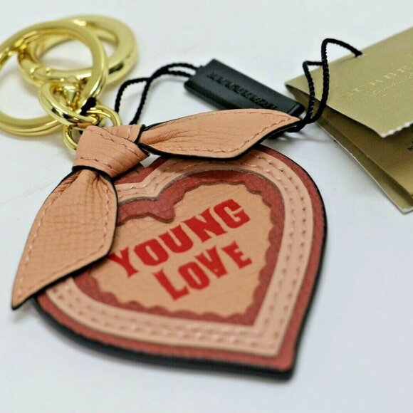 Burberry Heart Love Keychain - Picture 1 of 3
